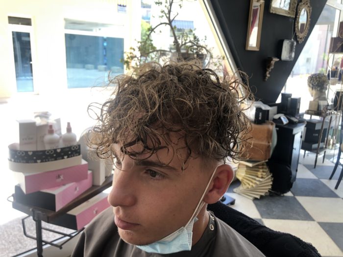 salon de coiffure a Frejus-coupe de cheveux Frejus-coloration Frejus-produits capillaires ICON Frejus-coiffeur a Frejus